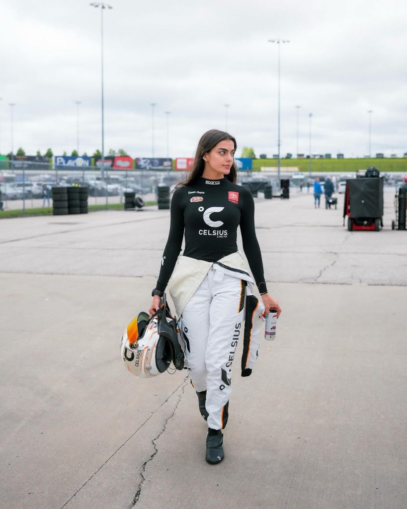 Toni Breidinger